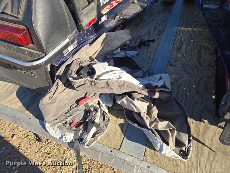 image for item ES2732 (2) 1996 Yamaha VX500DXW snowmobiles