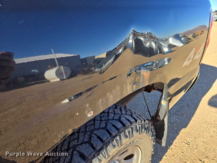 image for item ES2734 2006 Chevrolet Silverado 1500 pickup truck