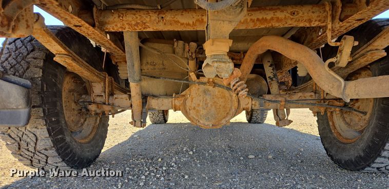 image for item ES2734 2006 Chevrolet Silverado 1500 pickup truck