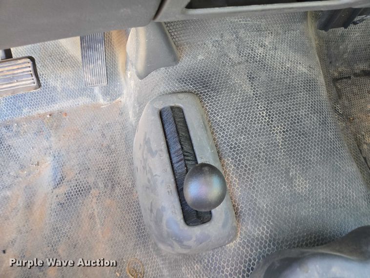 image for item ES2734 2006 Chevrolet Silverado 1500 pickup truck