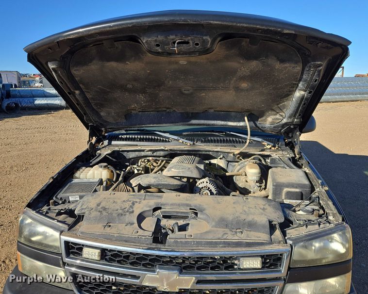 image for item ES2734 2006 Chevrolet Silverado 1500 pickup truck