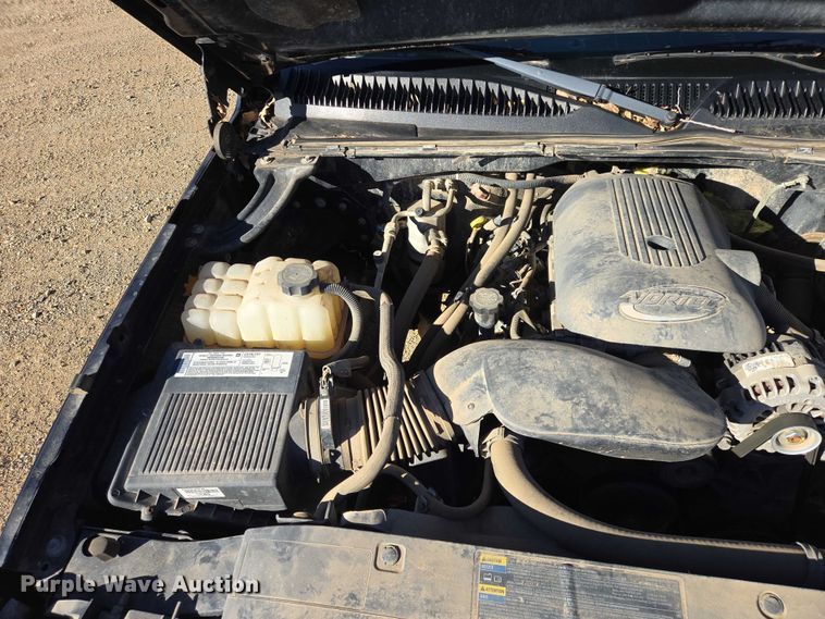 image for item ES2734 2006 Chevrolet Silverado 1500 pickup truck