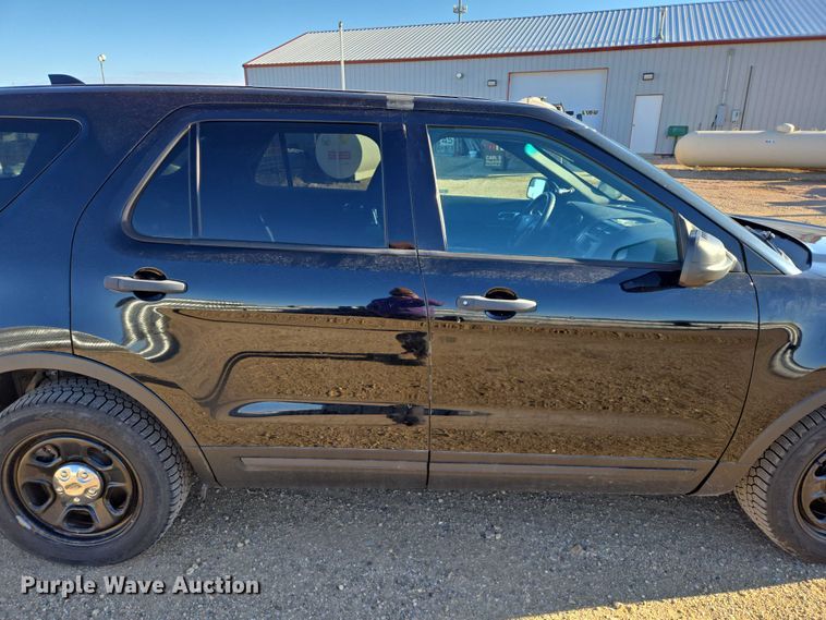 image for item ES2735 2017 Ford Explorer Police Interceptor SUV