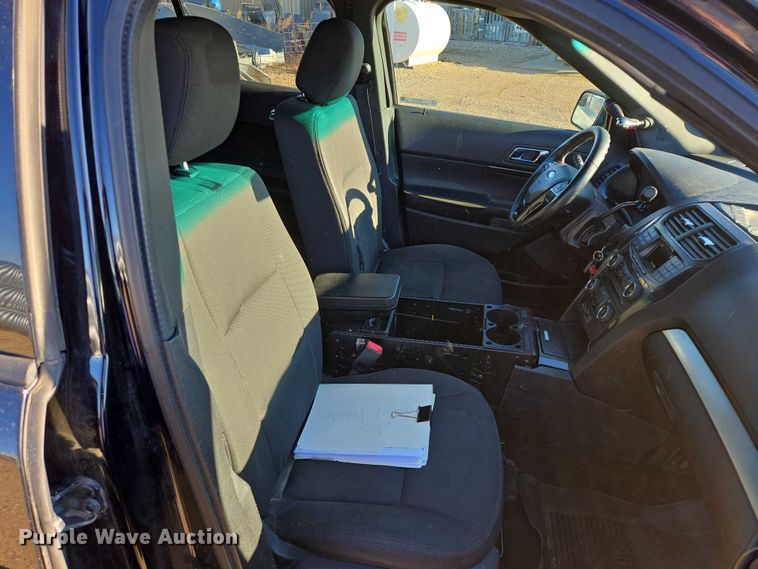 image for item ES2735 2017 Ford Explorer Police Interceptor SUV