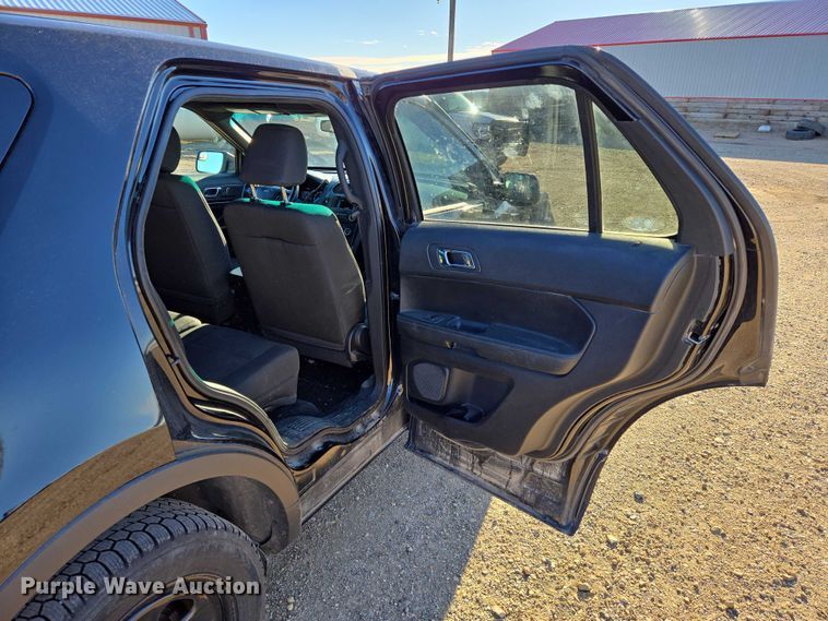 image for item ES2735 2017 Ford Explorer Police Interceptor SUV
