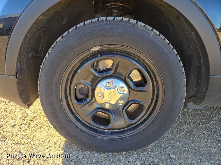 image for item ES2735 2017 Ford Explorer Police Interceptor SUV