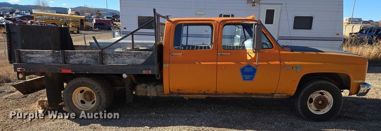 image for item ES2737 1985 Chevrolet C30 Crew Cab flatbed pickup truck