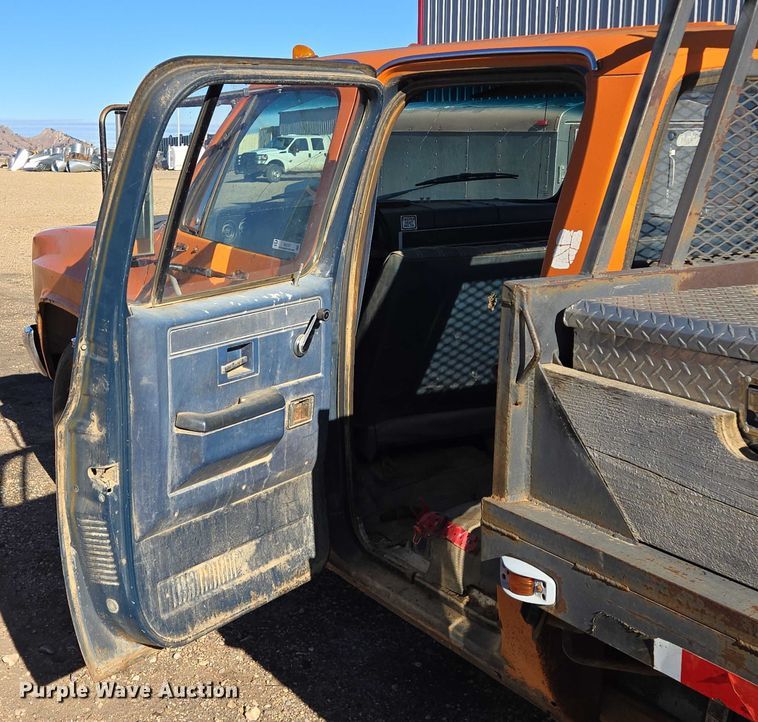 image for item ES2737 1985 Chevrolet C30 Crew Cab flatbed pickup truck