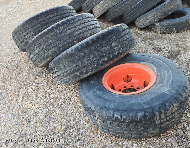 image for item ES2739 (4) 14.00R20 Goodyear tires and wheels