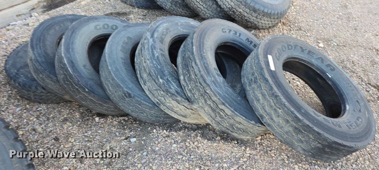 image for item ES2740 (7) 11R22.5 tires