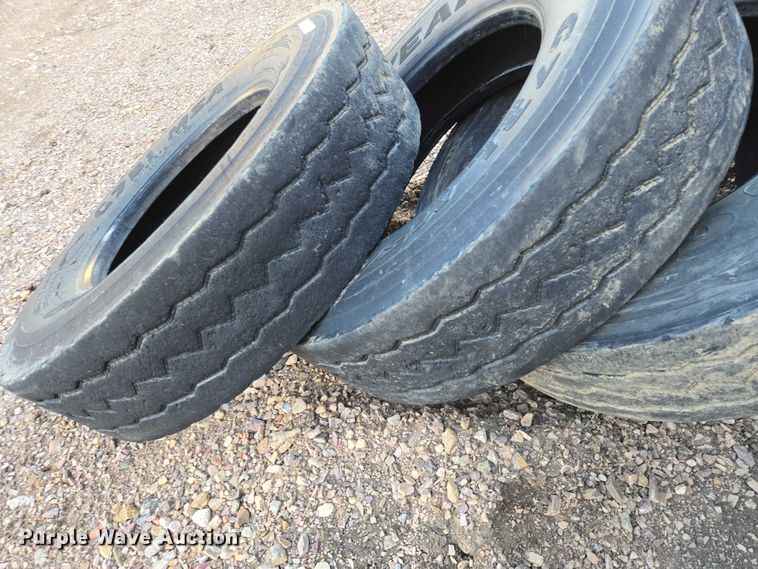 image for item ES2740 (7) 11R22.5 tires