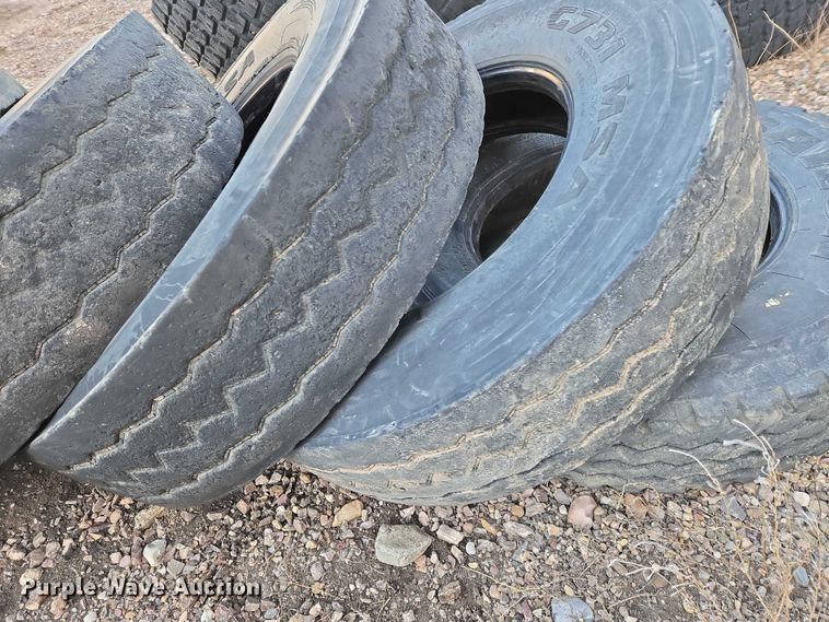 image for item ES2740 (7) 11R22.5 tires