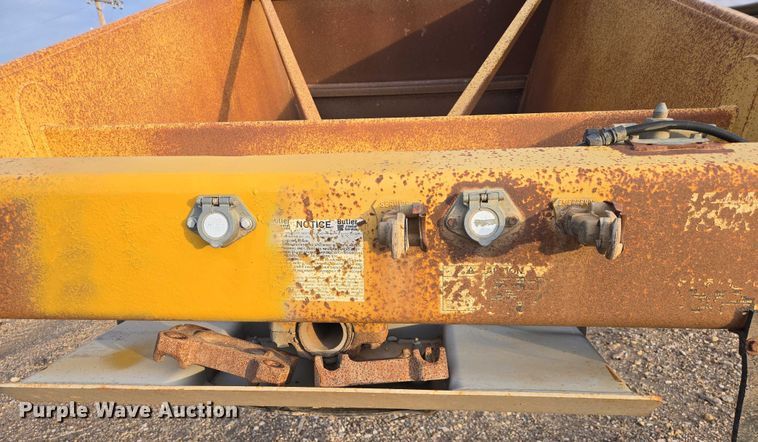 image for item ES2742 1996 Load King The Originator 2466 bottom dump trailer