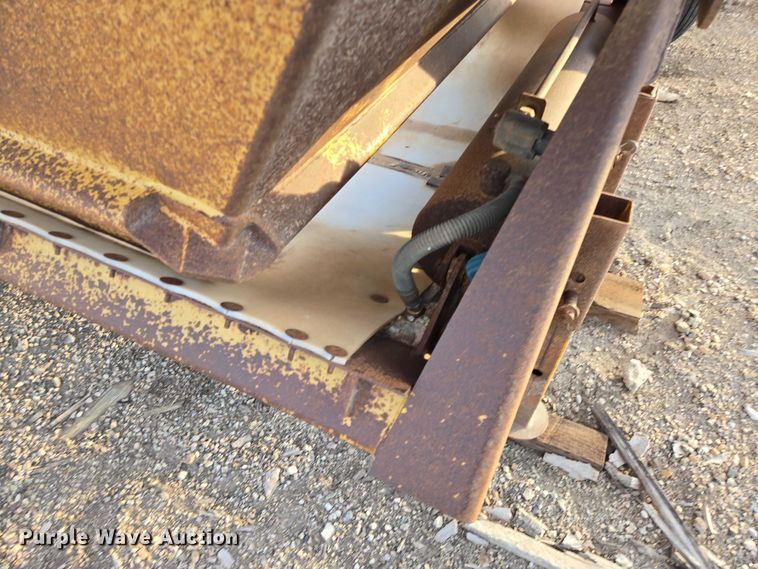 image for item ES2742 1996 Load King The Originator 2466 bottom dump trailer