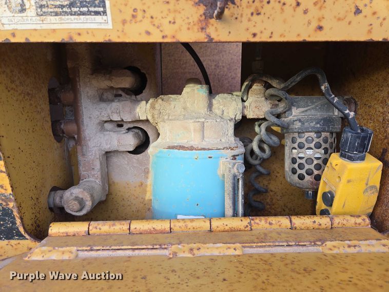 image for item ES2742 1996 Load King The Originator 2466 bottom dump trailer