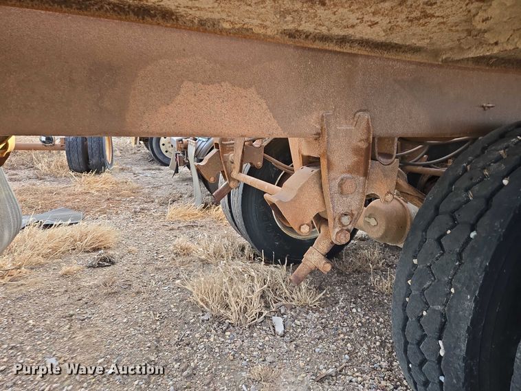 image for item ES2742 1996 Load King The Originator 2466 bottom dump trailer