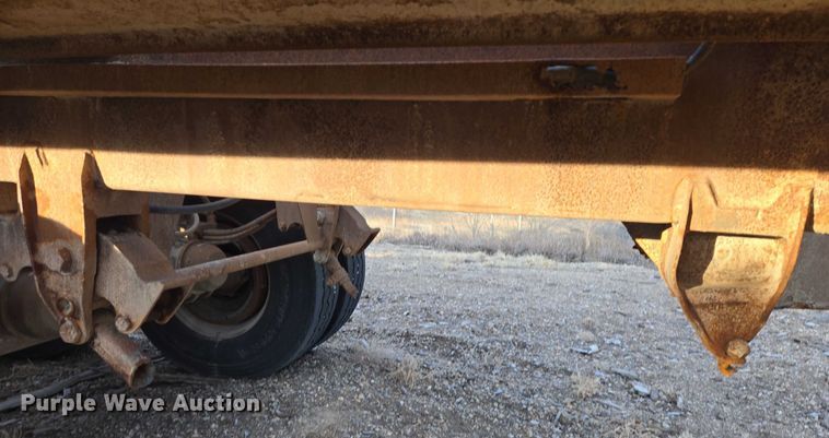 image for item ES2742 1996 Load King The Originator 2466 bottom dump trailer