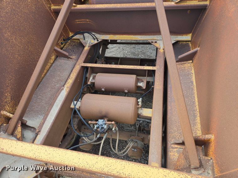 image for item ES2742 1996 Load King The Originator 2466 bottom dump trailer