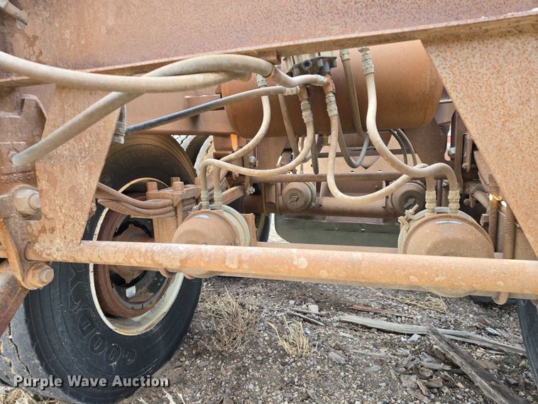 image for item ES2742 1996 Load King The Originator 2466 bottom dump trailer