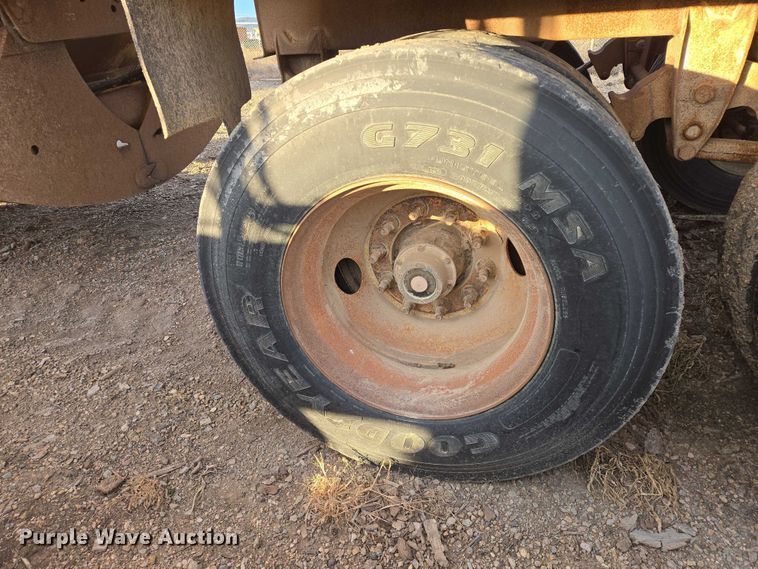 image for item ES2742 1996 Load King The Originator 2466 bottom dump trailer