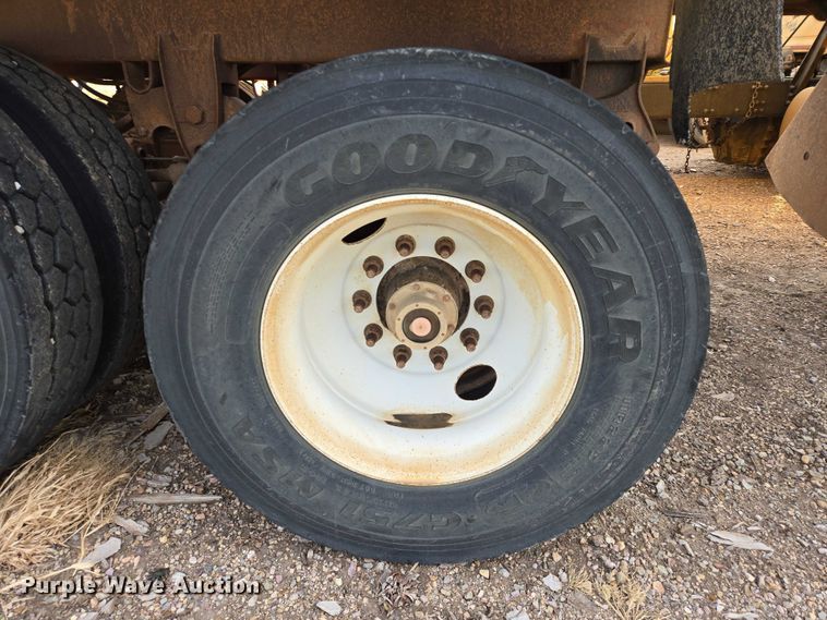 image for item ES2742 1996 Load King The Originator 2466 bottom dump trailer