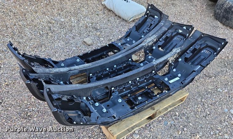 image for item ES2746 (3) Ford F150 bumpers