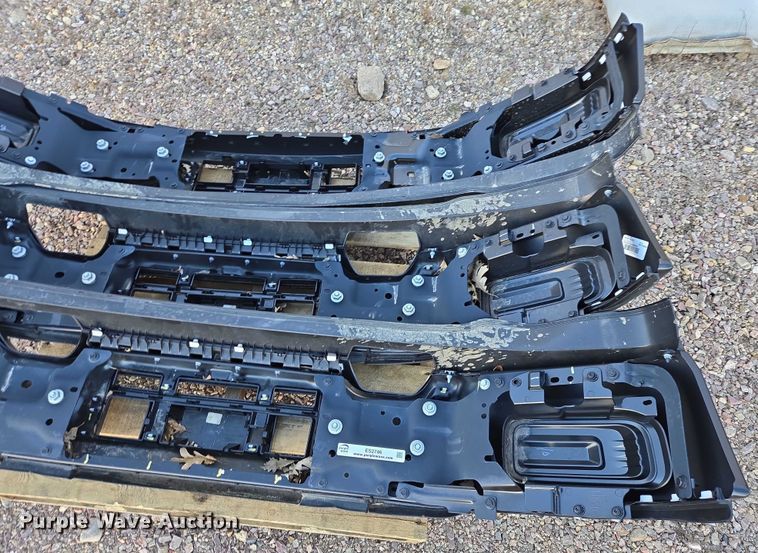 image for item ES2746 (3) Ford F150 bumpers