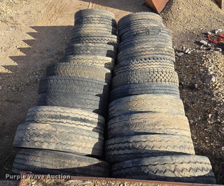 image for item ES2748 (24) 11R22.5 tires