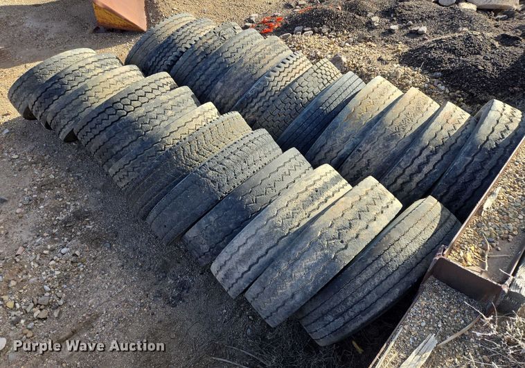 image for item ES2748 (24) 11R22.5 tires