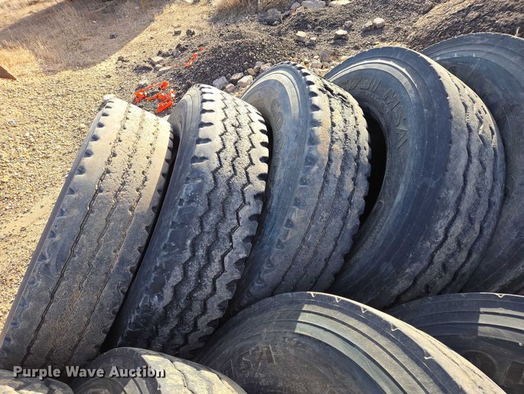 image for item ES2748 (24) 11R22.5 tires