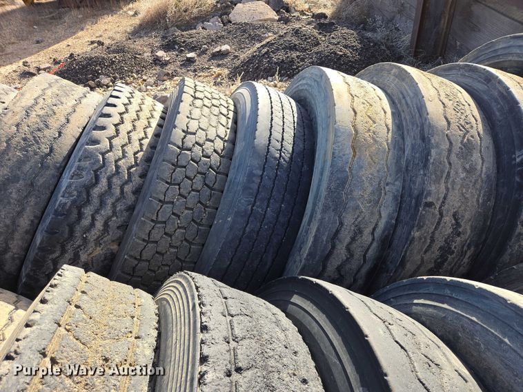 image for item ES2748 (24) 11R22.5 tires