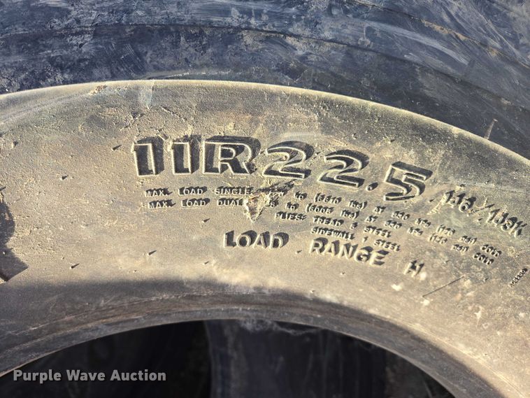 image for item ES2748 (24) 11R22.5 tires