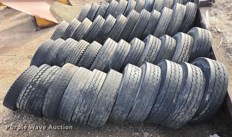 image for item ES2749 (24) 11R22.5 tires
