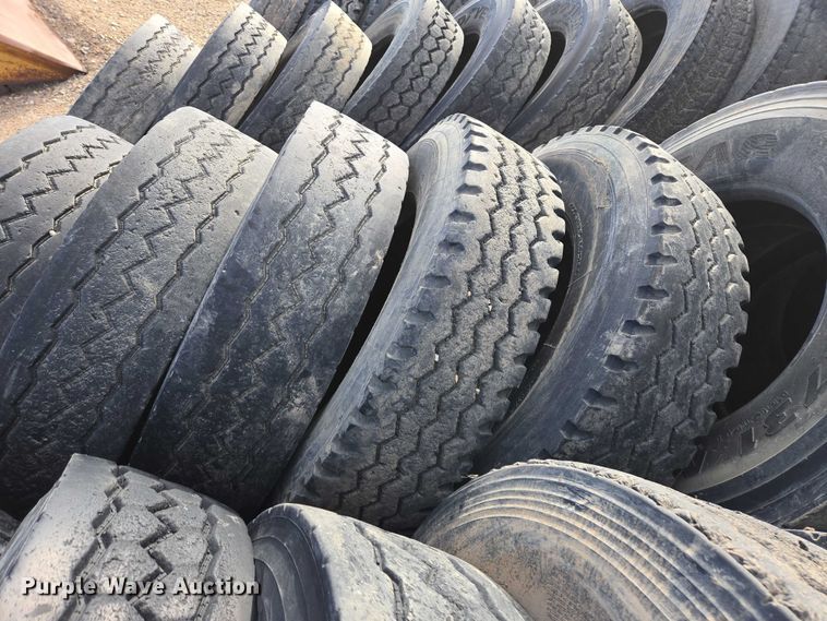 image for item ES2749 (24) 11R22.5 tires
