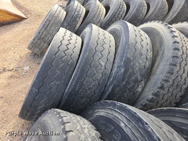 image for item ES2749 (24) 11R22.5 tires