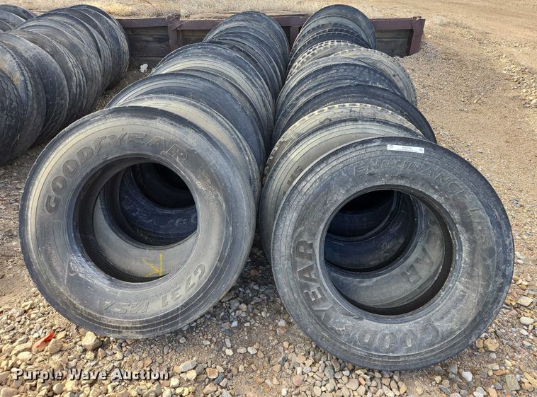 image for item ES2750 (31) 11R22.5 tires