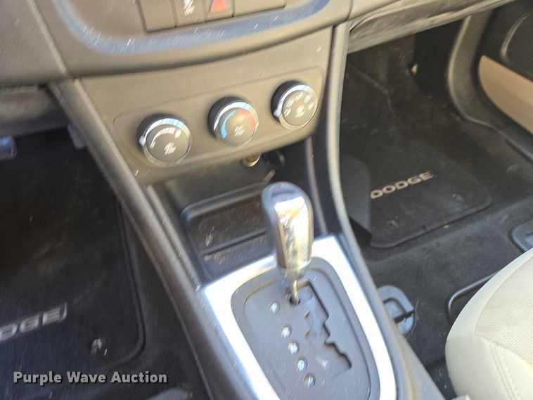 image for item ES2805 2014 Dodge Avenger 