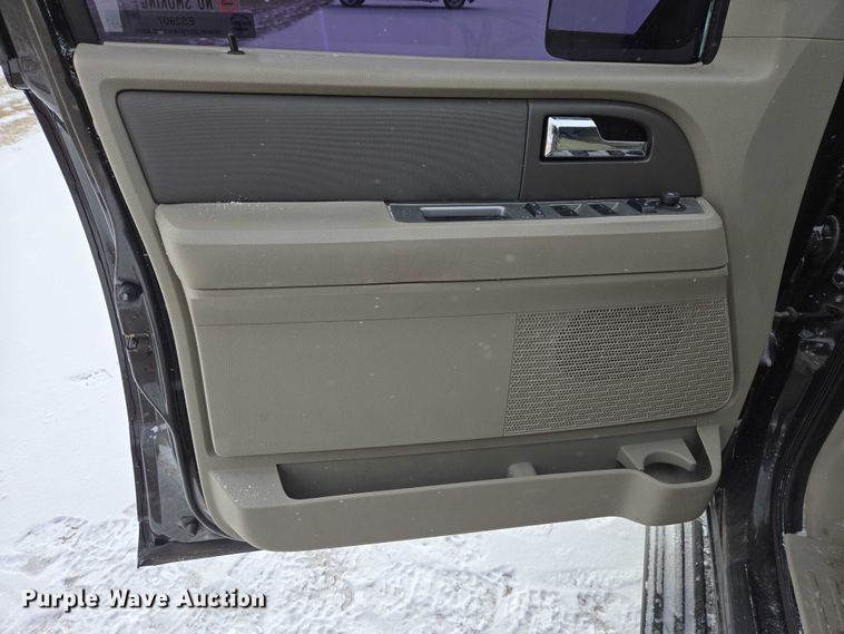 image for item ES2807 2012 Ford Expedition SUV
