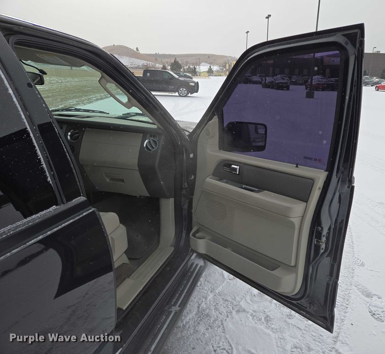 image for item ES2807 2012 Ford Expedition SUV