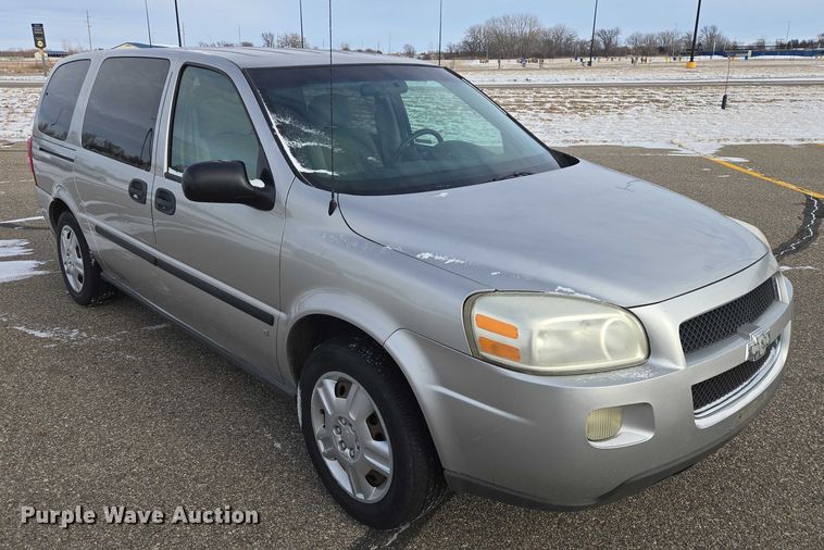 image for item ES2811 2008 Chevrolet Uplander van