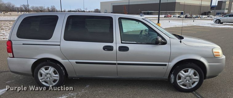 image for item ES2811 2008 Chevrolet Uplander van