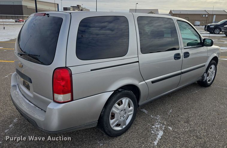 image for item ES2811 2008 Chevrolet Uplander van