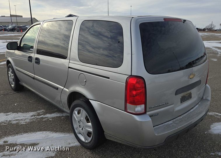 image for item ES2811 2008 Chevrolet Uplander van