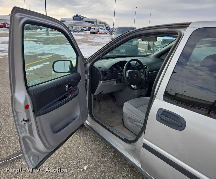 image for item ES2811 2008 Chevrolet Uplander van