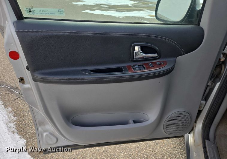 image for item ES2811 2008 Chevrolet Uplander van