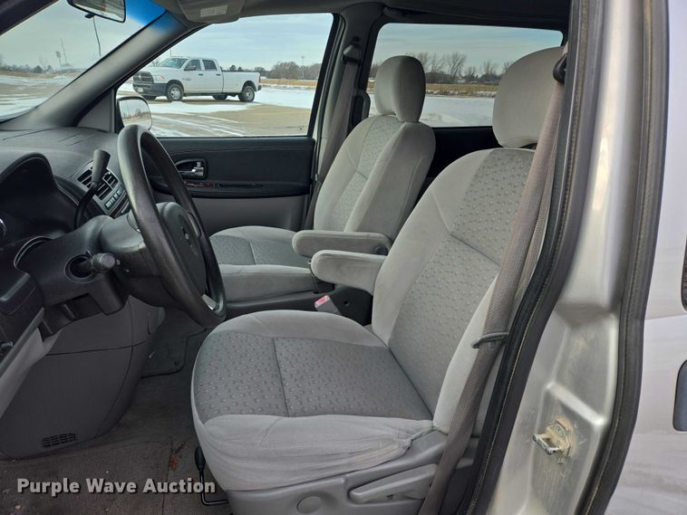 image for item ES2811 2008 Chevrolet Uplander van