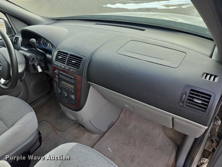 image for item ES2811 2008 Chevrolet Uplander van