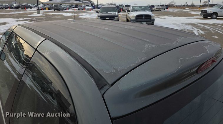 image for item ES2812 2002 Dodge Caravan van