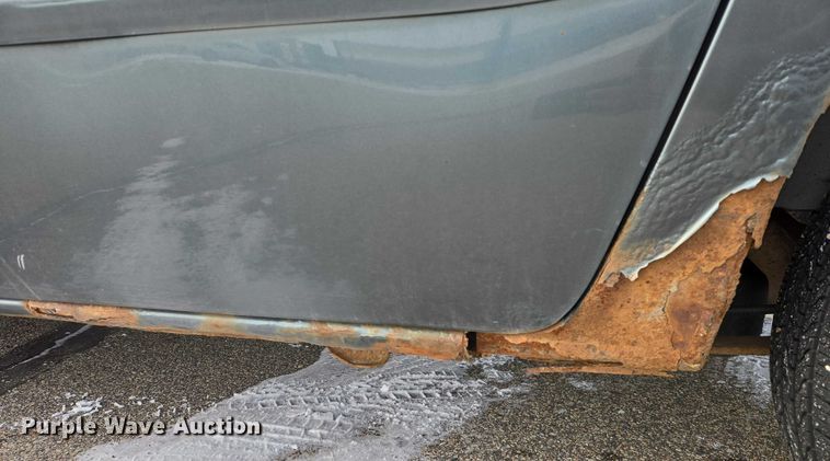 image for item ES2812 2002 Dodge Caravan van