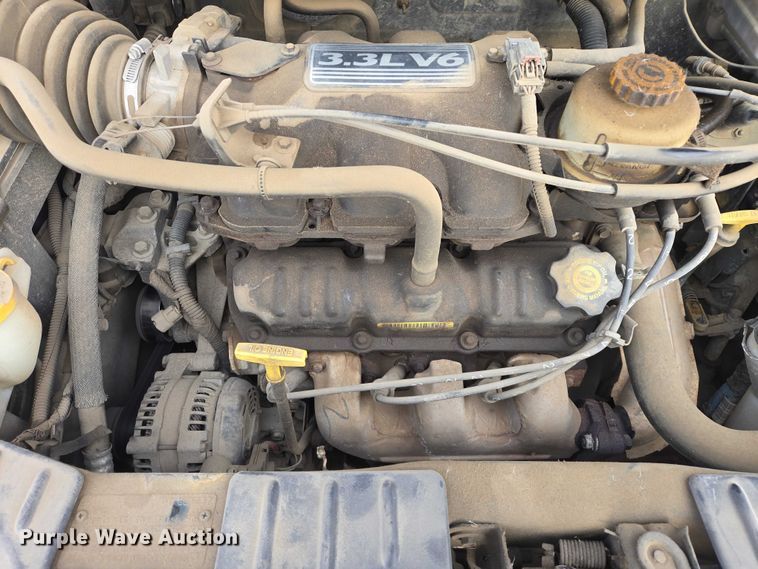 image for item ES2812 2002 Dodge Caravan van